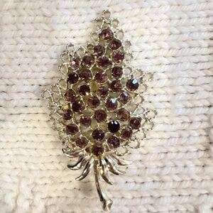 Rhinestone Leaf Brooch